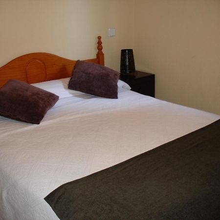 Hostal Puerta Bonita Vista Alegre Мадрид Екстериор снимка